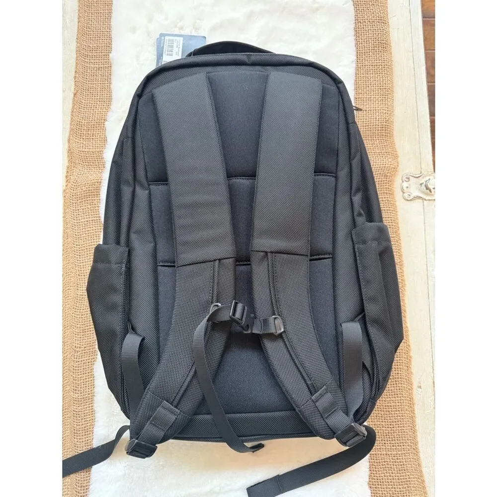 lululemon athletica Black Cruiser Multi-Pocket Everyday Backpack
